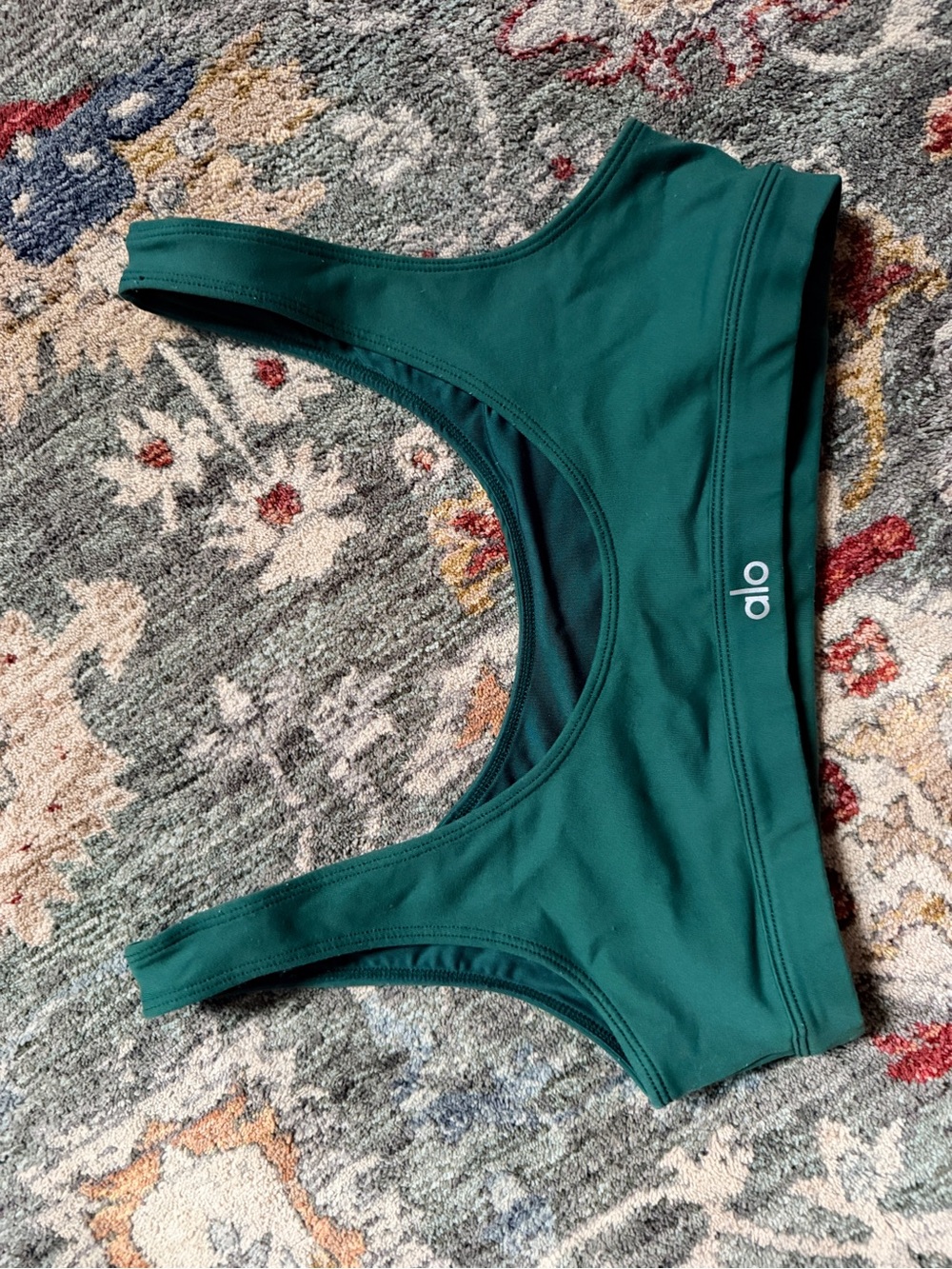 All sports bra - Picture 2 of 5